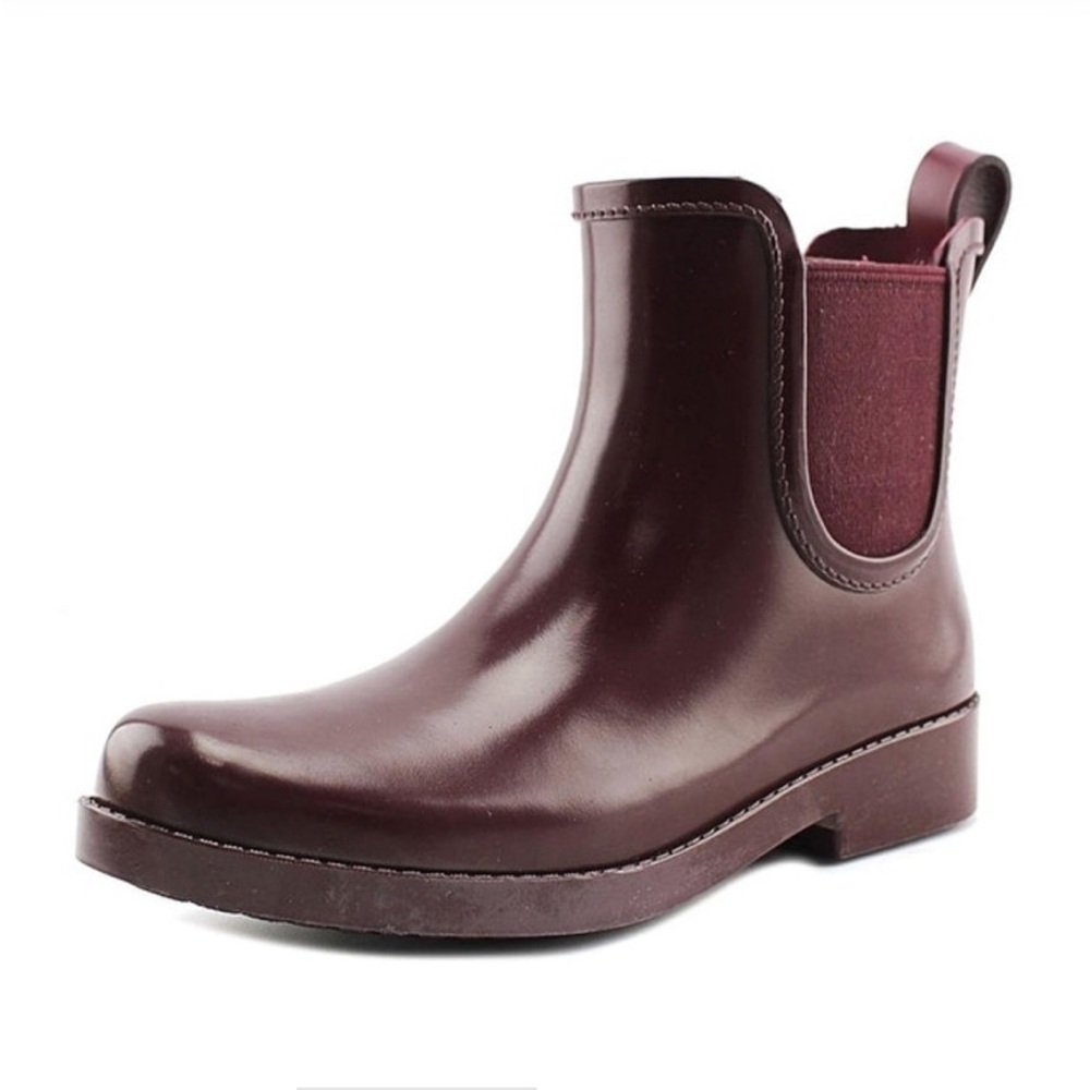 Burgundy Coach woman's ankle booties